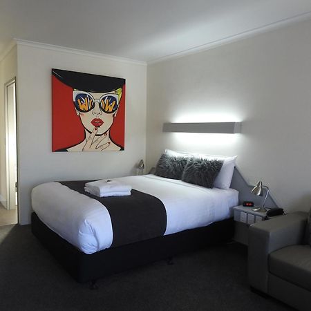 Wine Village Motor Inn Rutherglen Exterior photo