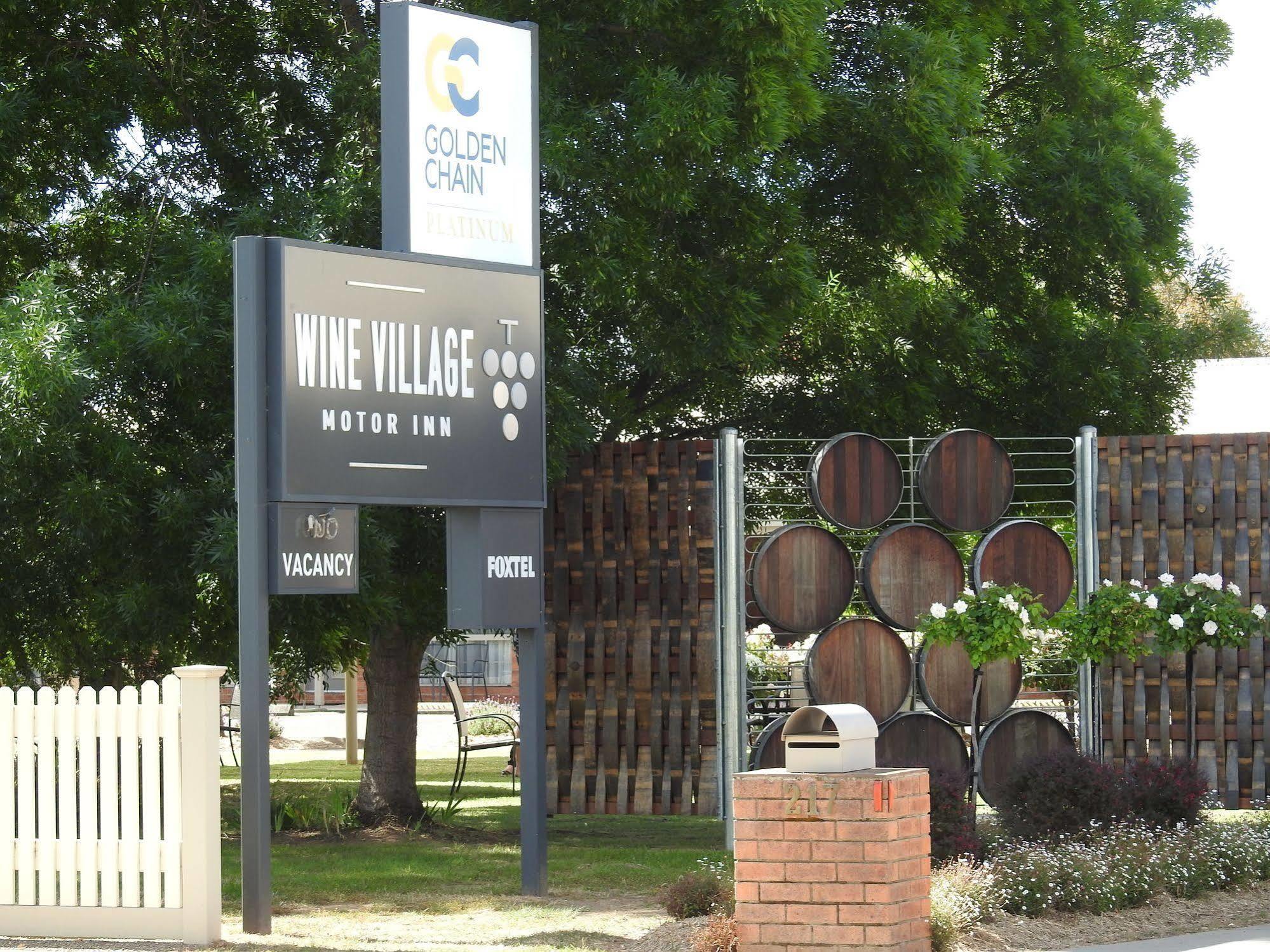 Wine Village Motor Inn Rutherglen Exterior photo
