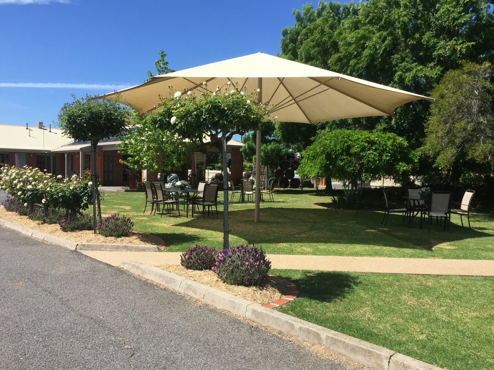 Wine Village Motor Inn Rutherglen Exterior photo